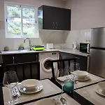 Faria's House 2 Apartment *