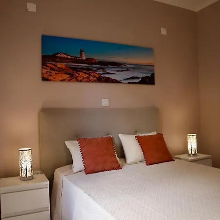 Faria's House 2 Daire Feiteiras